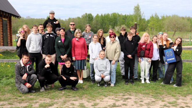 Kopīgās nodarbībās Daudzeses un Demenes skolēni stiprina piederības izjūtu Latvijai